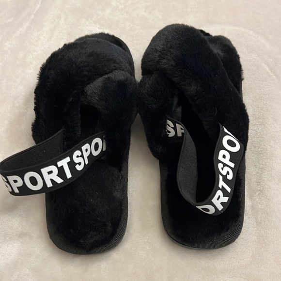 Letter Graphic Fluffy Slippers - Picture 6 of 13